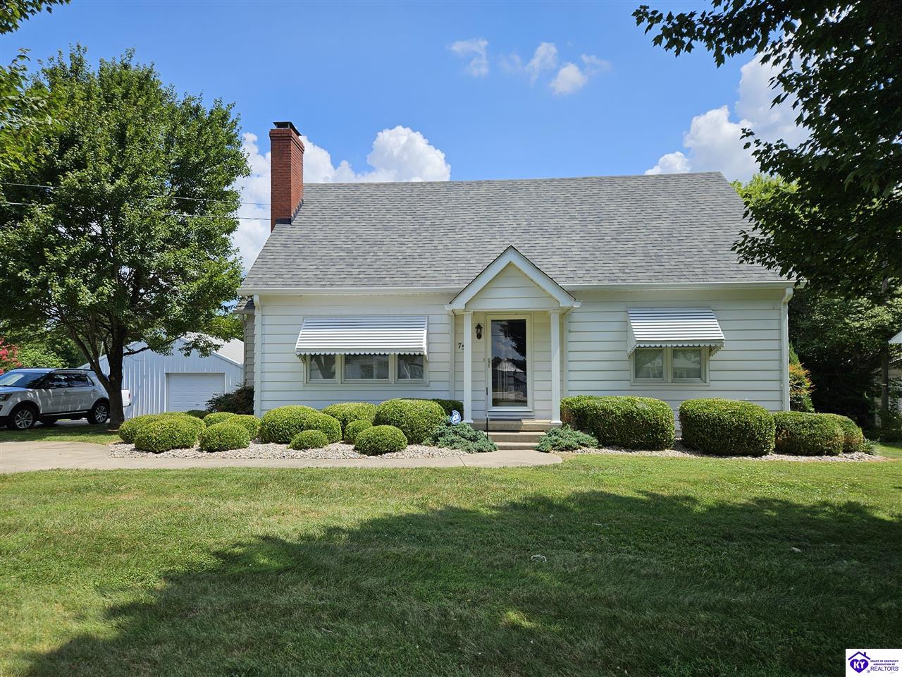 754 E Main Street Property Photo 17