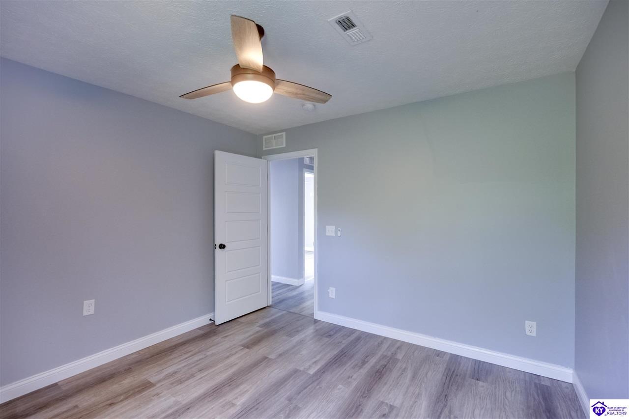 107 Wintersmith Ct Property Photo 30