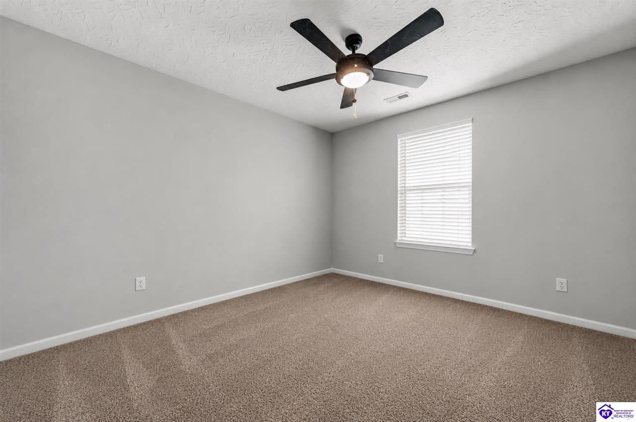 204 Applewood Lane Property Photo 13