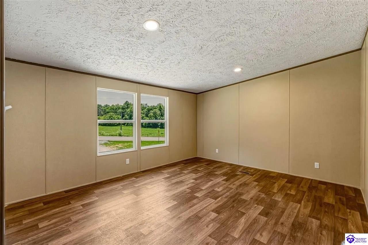 1601 Crume Road Property Photo 15