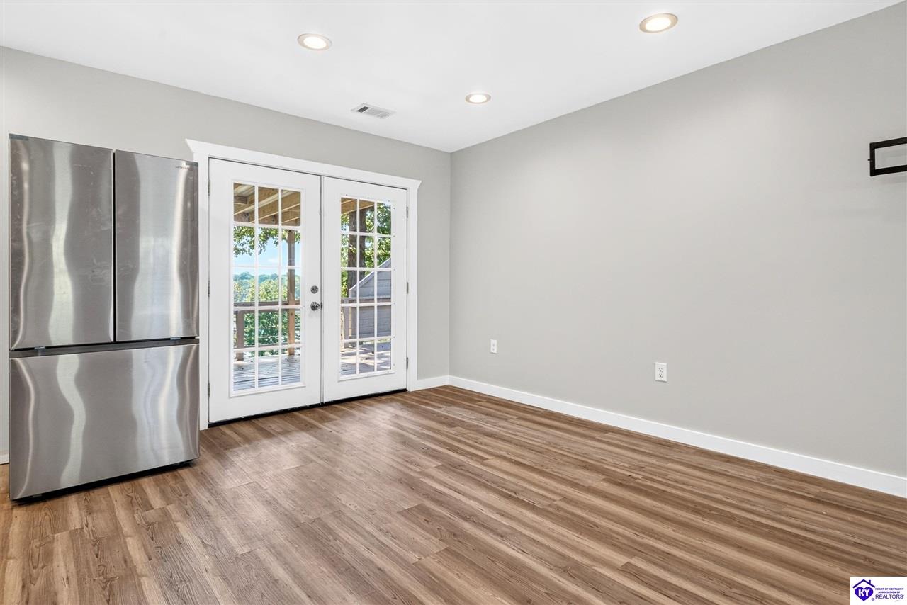 405 Lake Haven Loop Property Photo 6