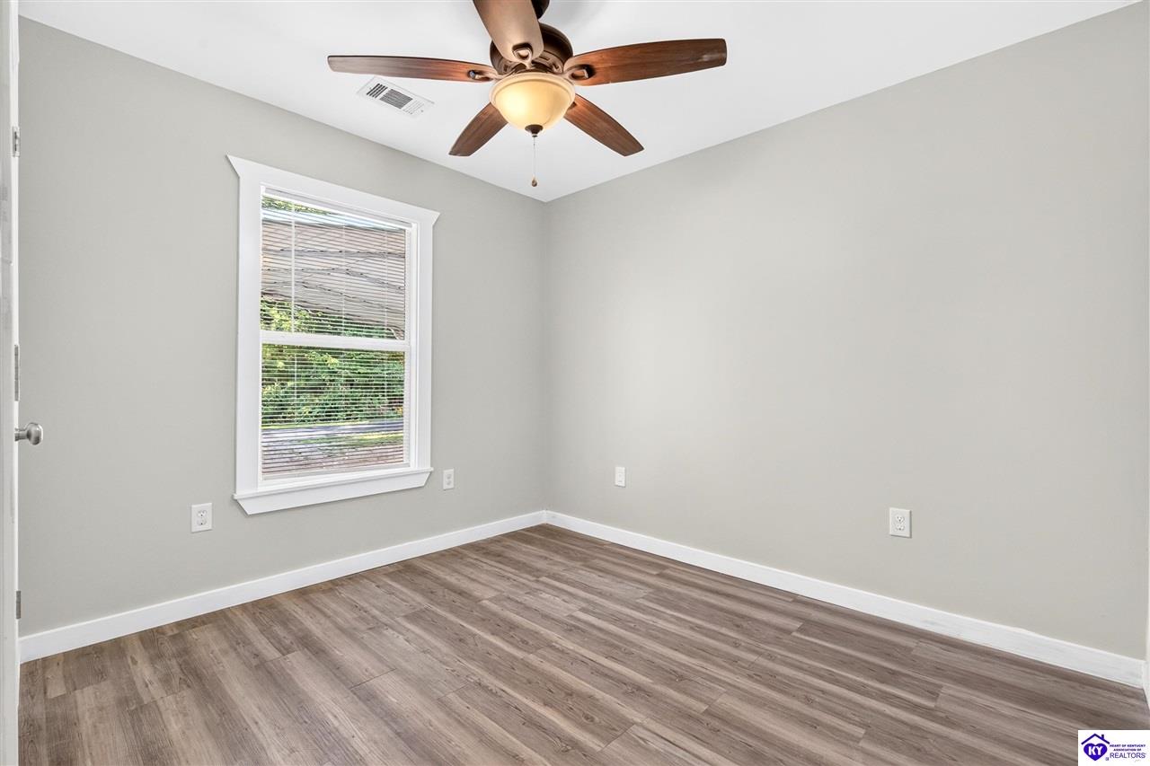 405 Lake Haven Loop Property Photo 7