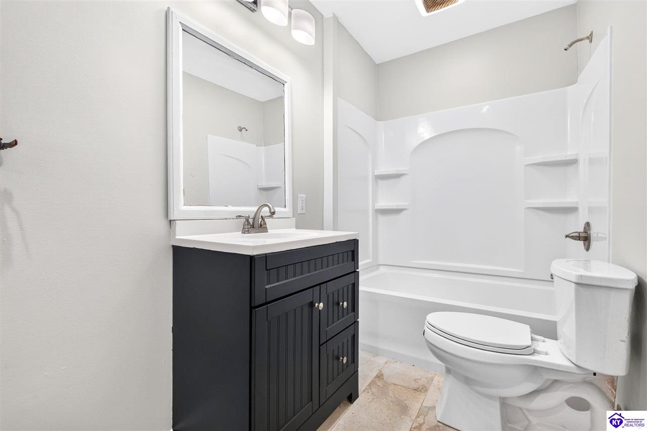 405 Lake Haven Loop Property Photo 9