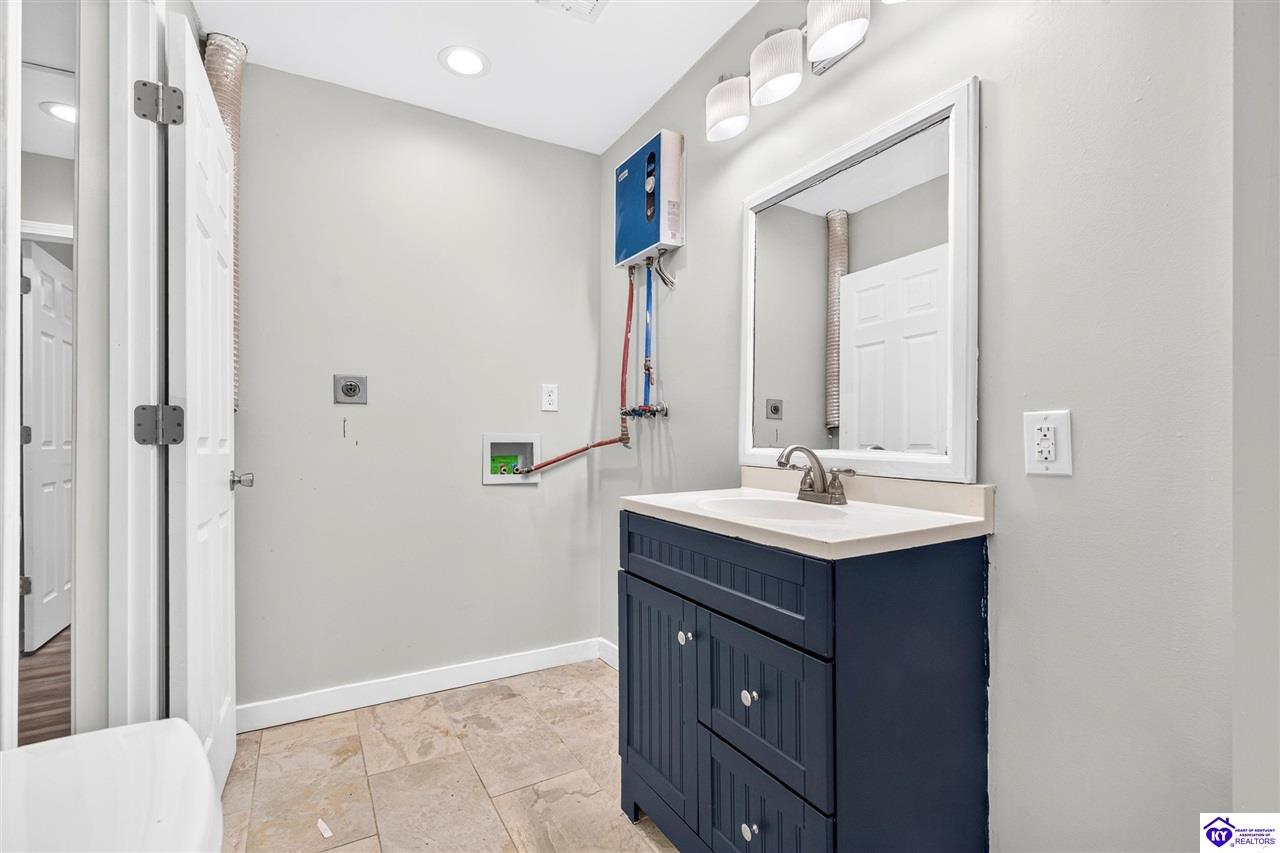 405 Lake Haven Loop Property Photo 10