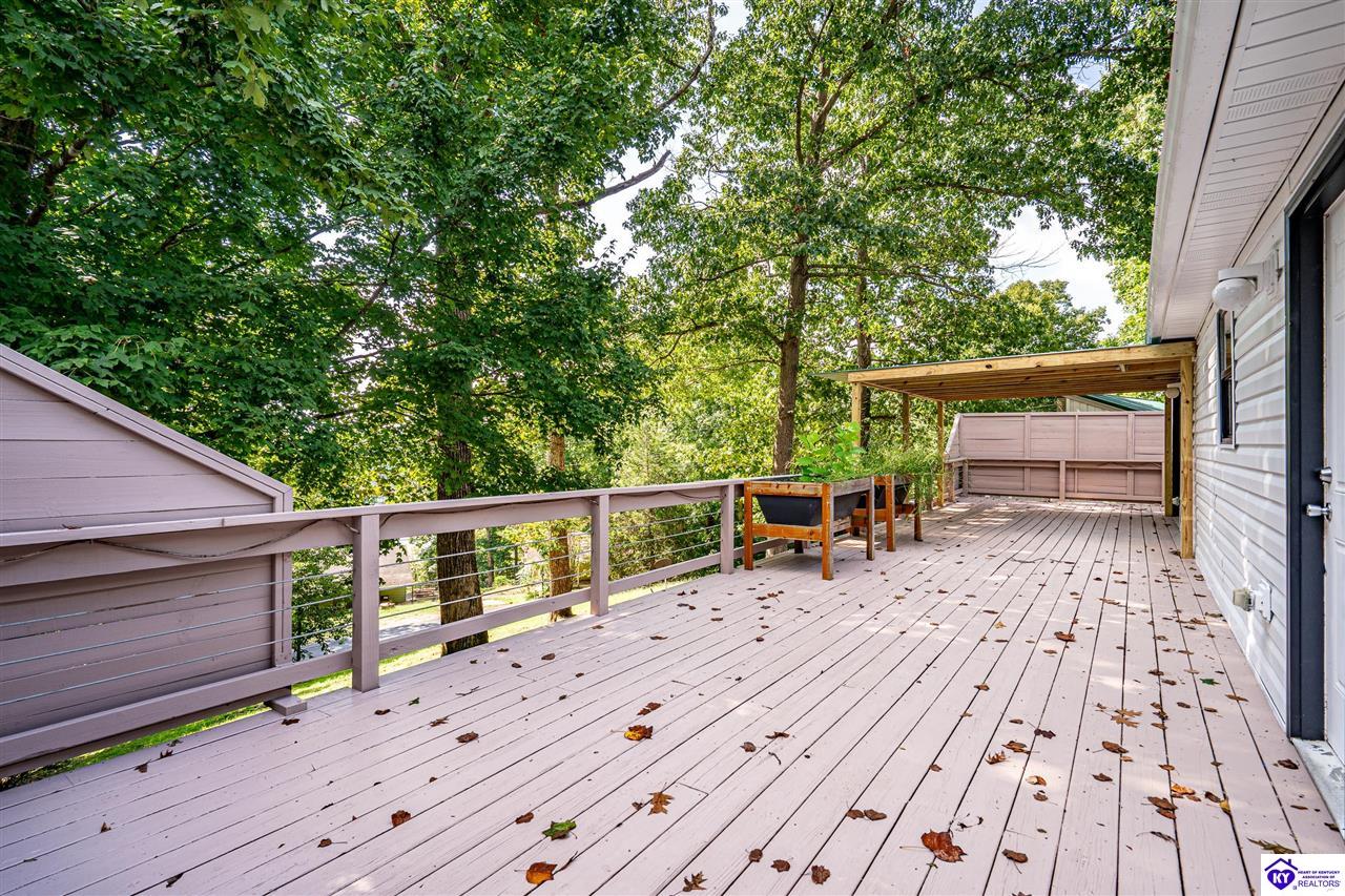 405 Lake Haven Loop Property Photo 21