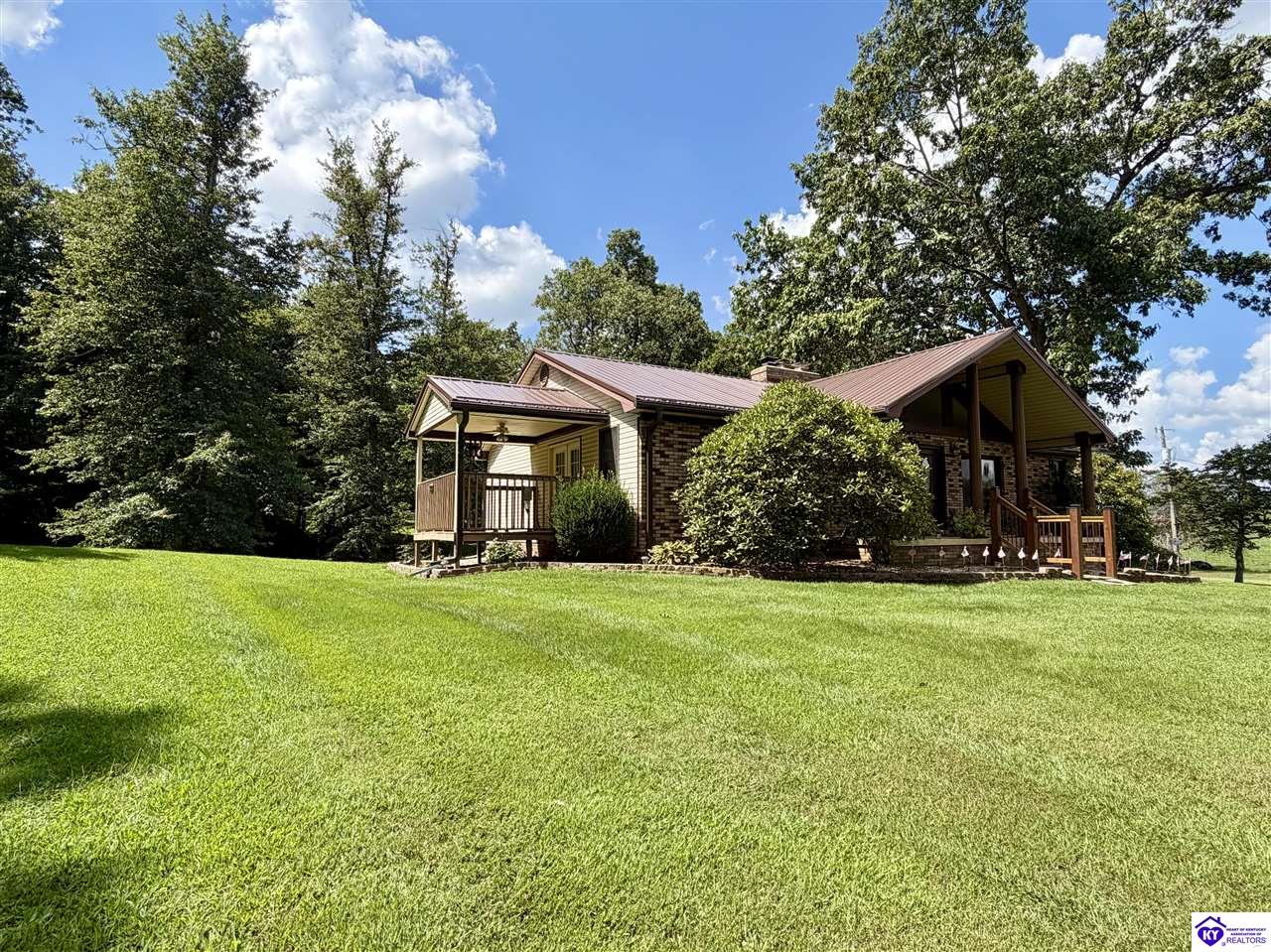 233 Berrytown Road Property Photo 2