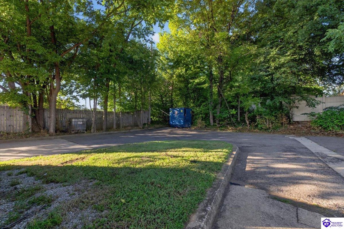 541 W Dixie Avenue Property Photo 20