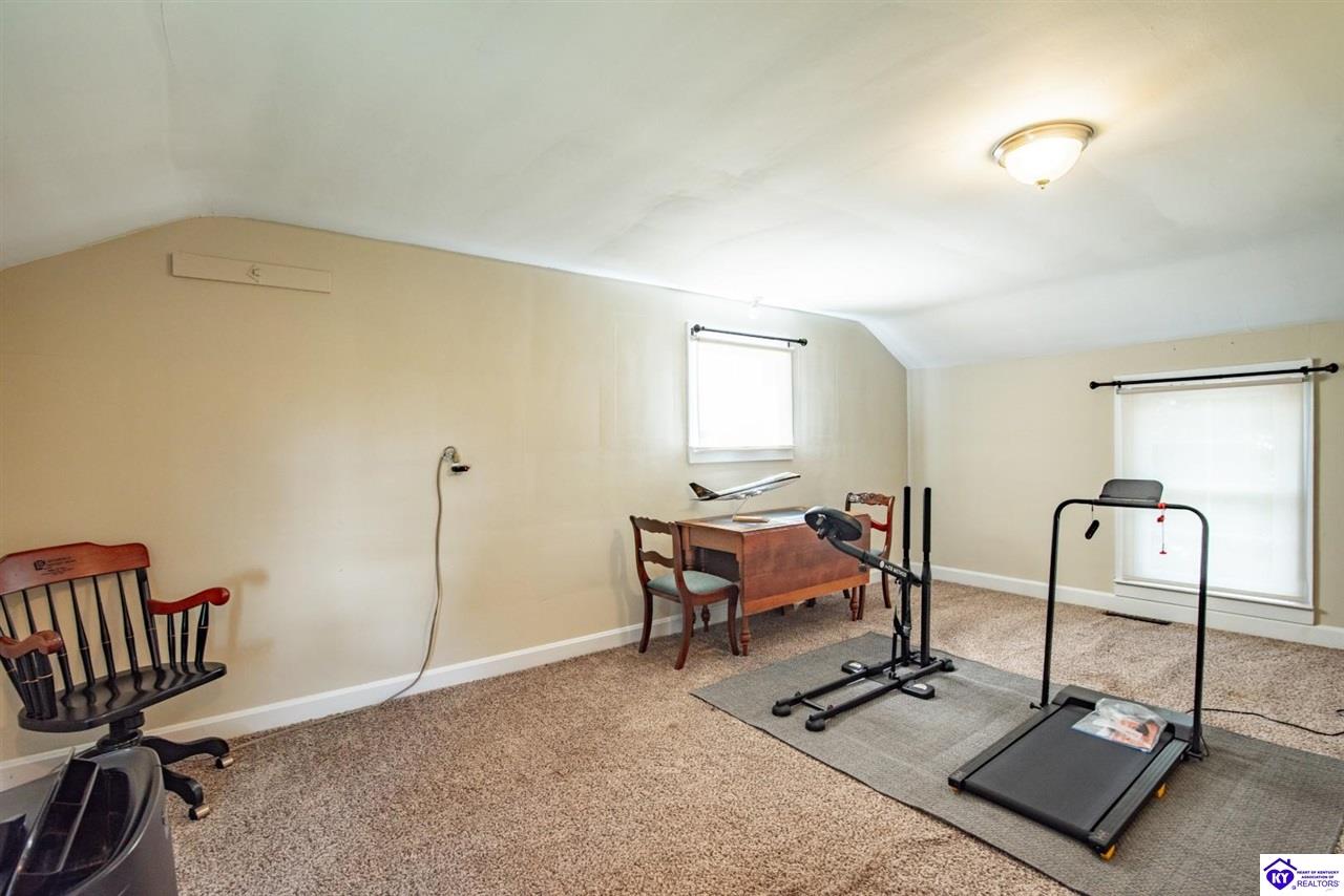 207 N Main Street Property Photo 71