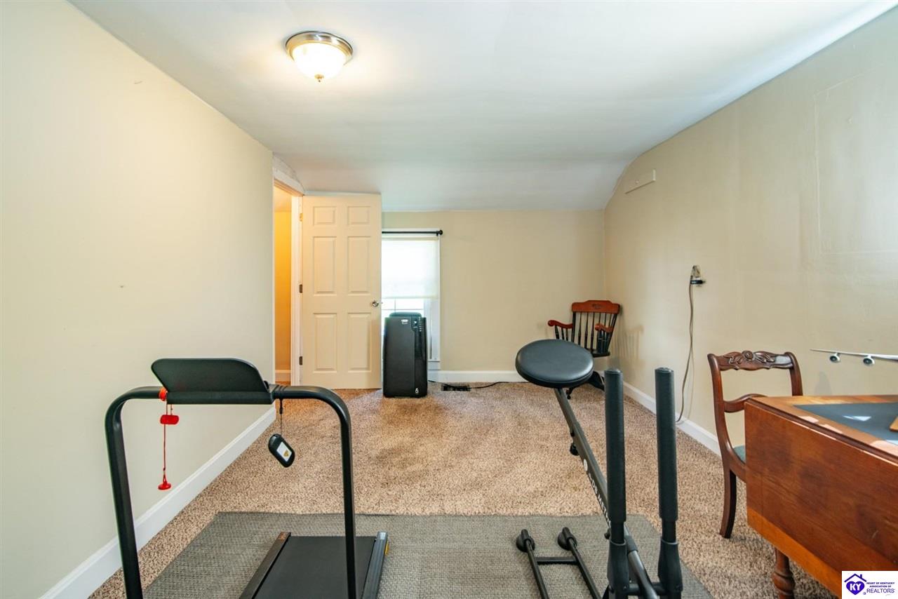 207 N Main Street Property Photo 79
