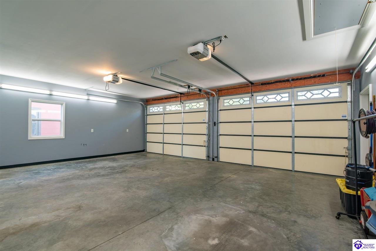 207 N Main Street Property Photo 83