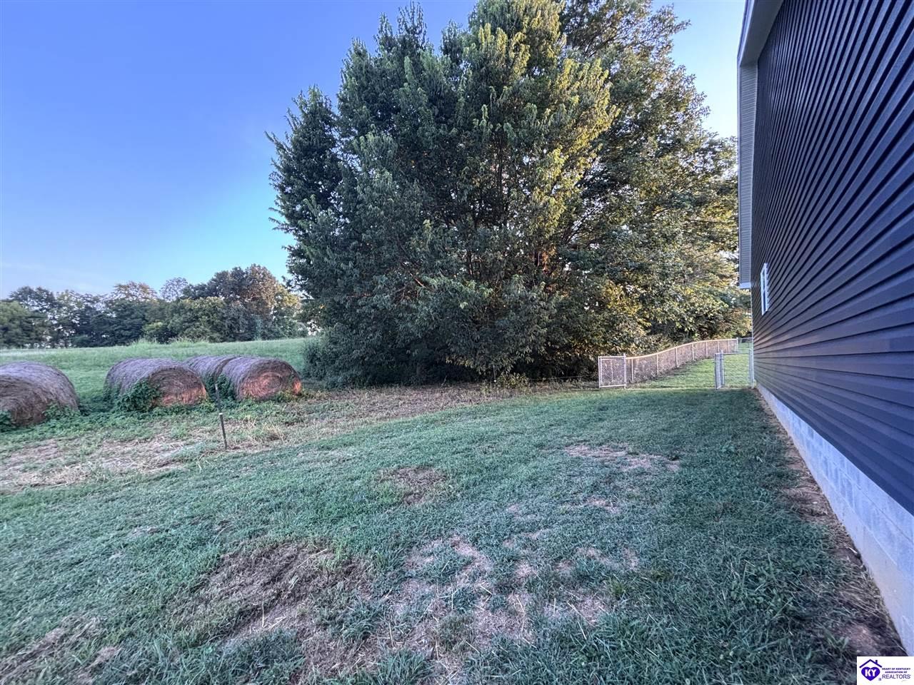 1103 Kirchdorfer Lane Property Photo 4