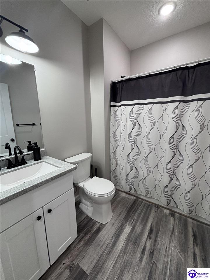 1103 Kirchdorfer Lane Property Photo 16