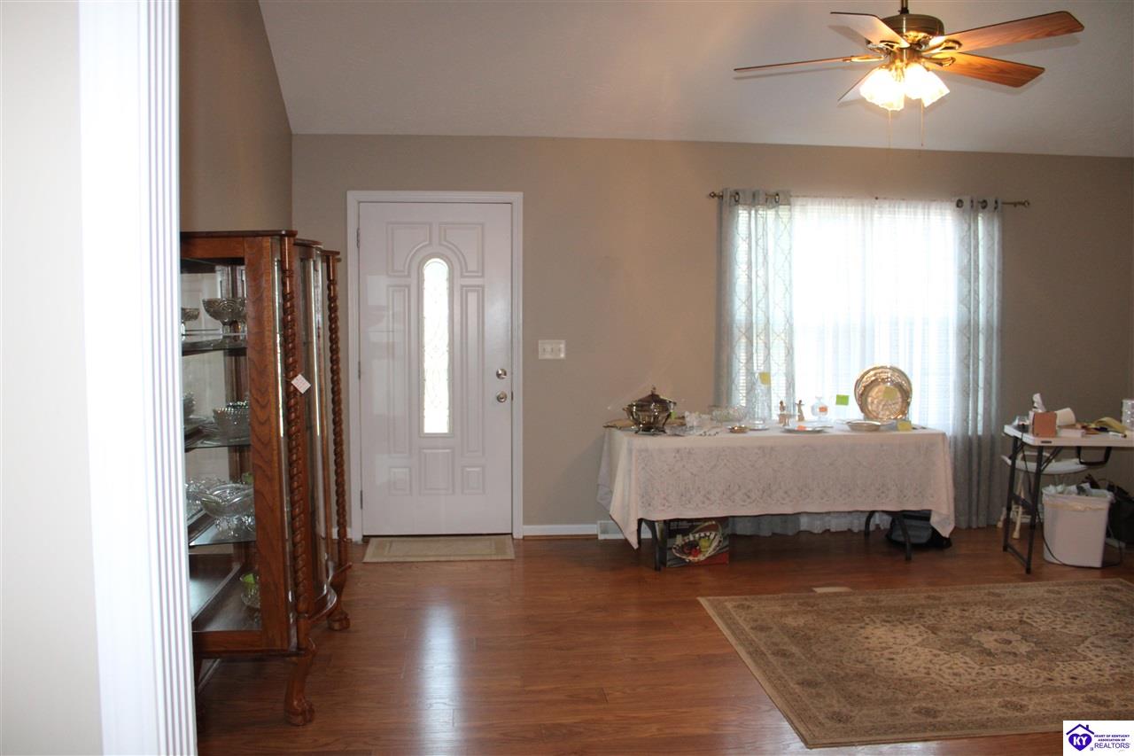 170 Fieldstone Way Property Photo 17