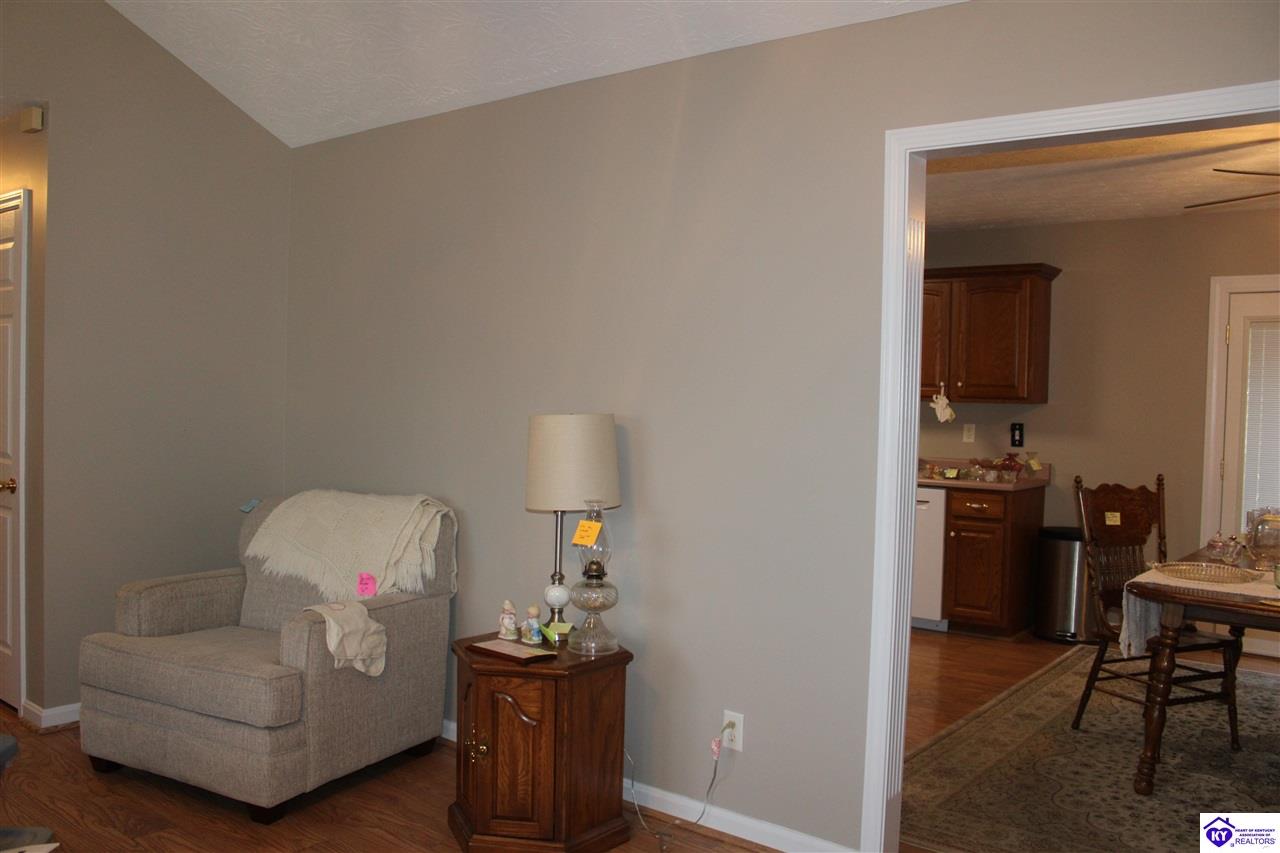 170 Fieldstone Way Property Photo 18