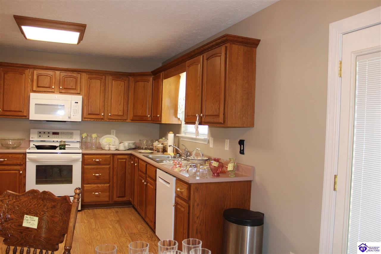 170 Fieldstone Way Property Photo 20