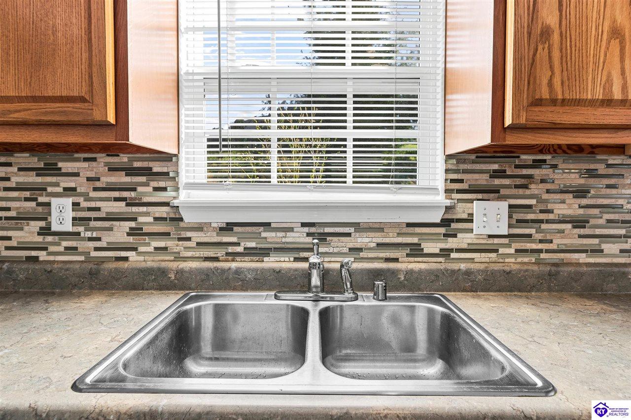 373 Valley View Drive Property Photo 8