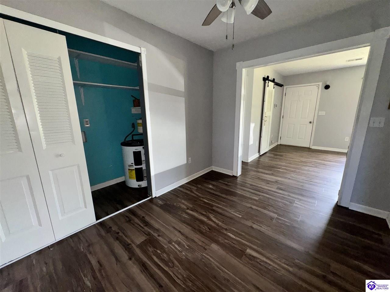2250 Hill Street Property Photo 8
