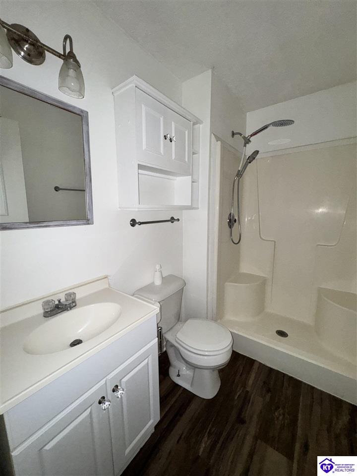 2250 Hill Street Property Photo 18