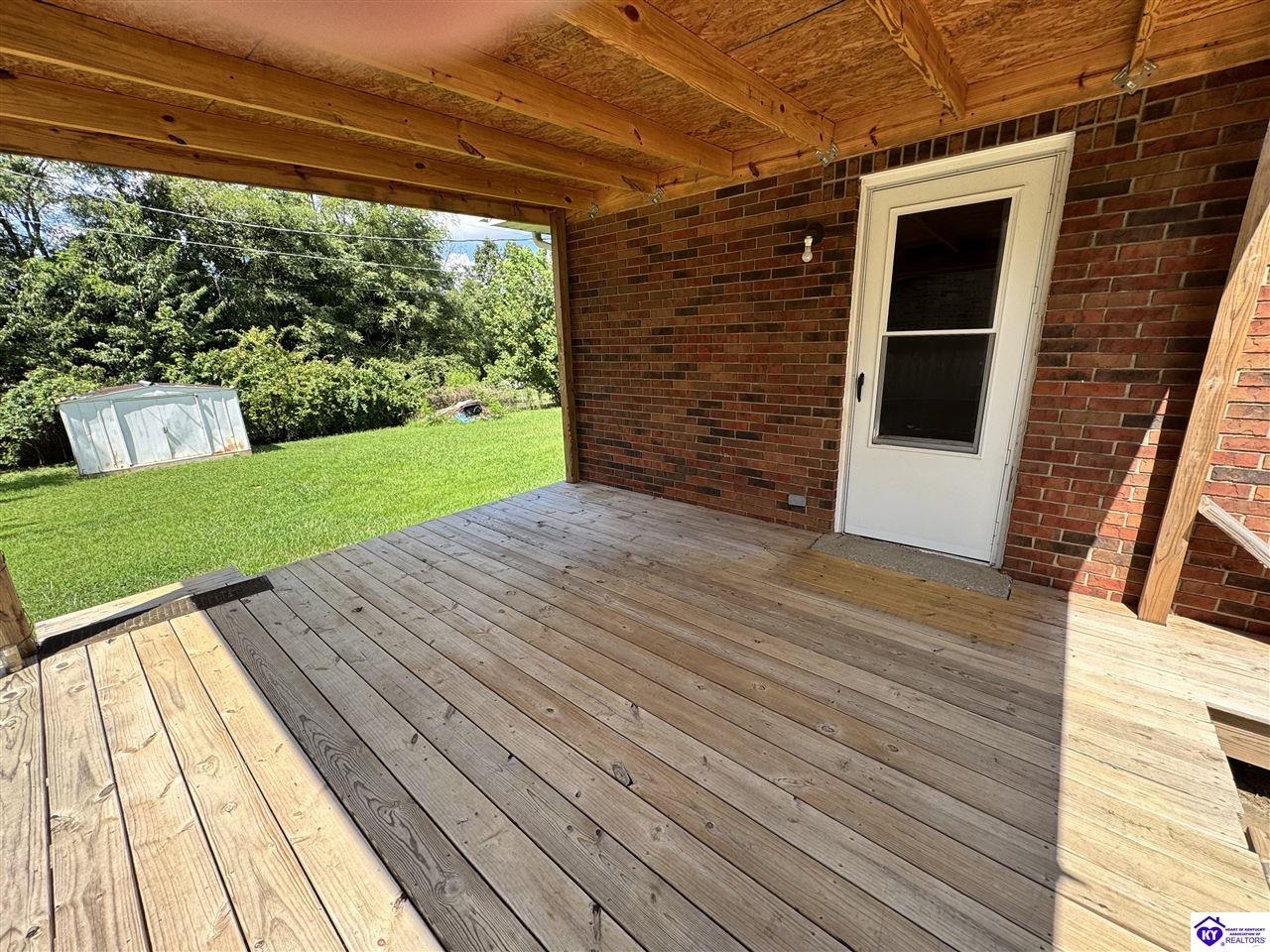 2250 Hill Street Property Photo 20