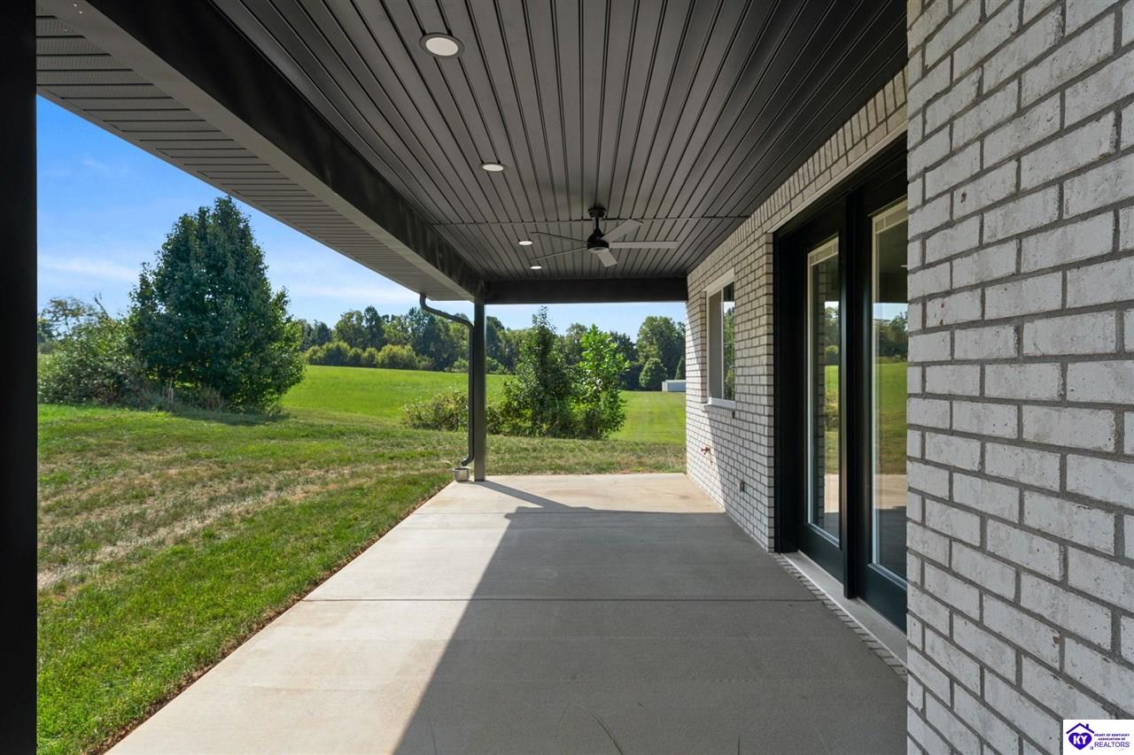 801 Thorndale Way Property Photo 32