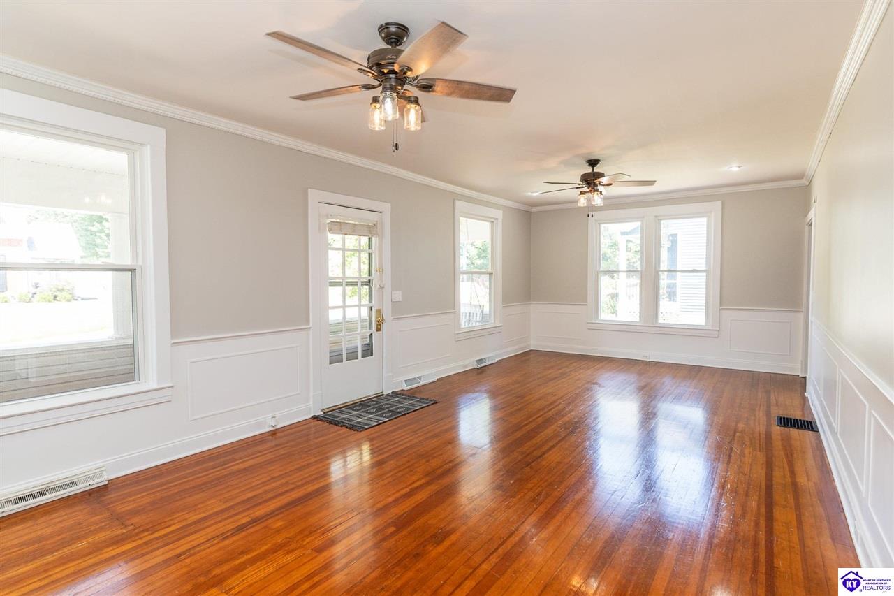 313 High Street Property Photo 4
