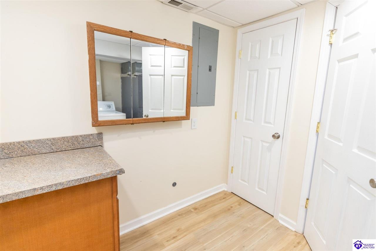 313 High Street Property Photo 53