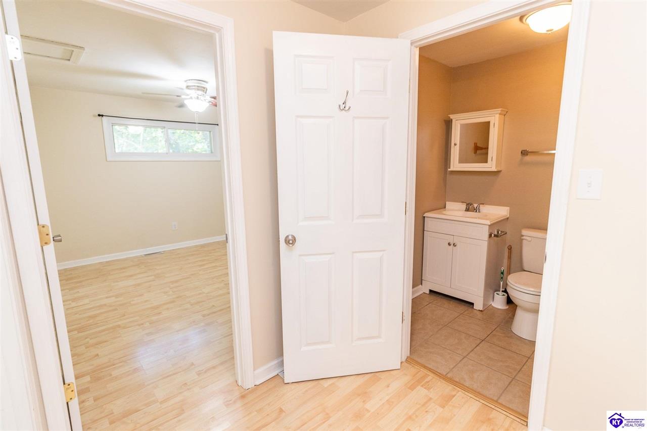 313 High Street Property Photo 59