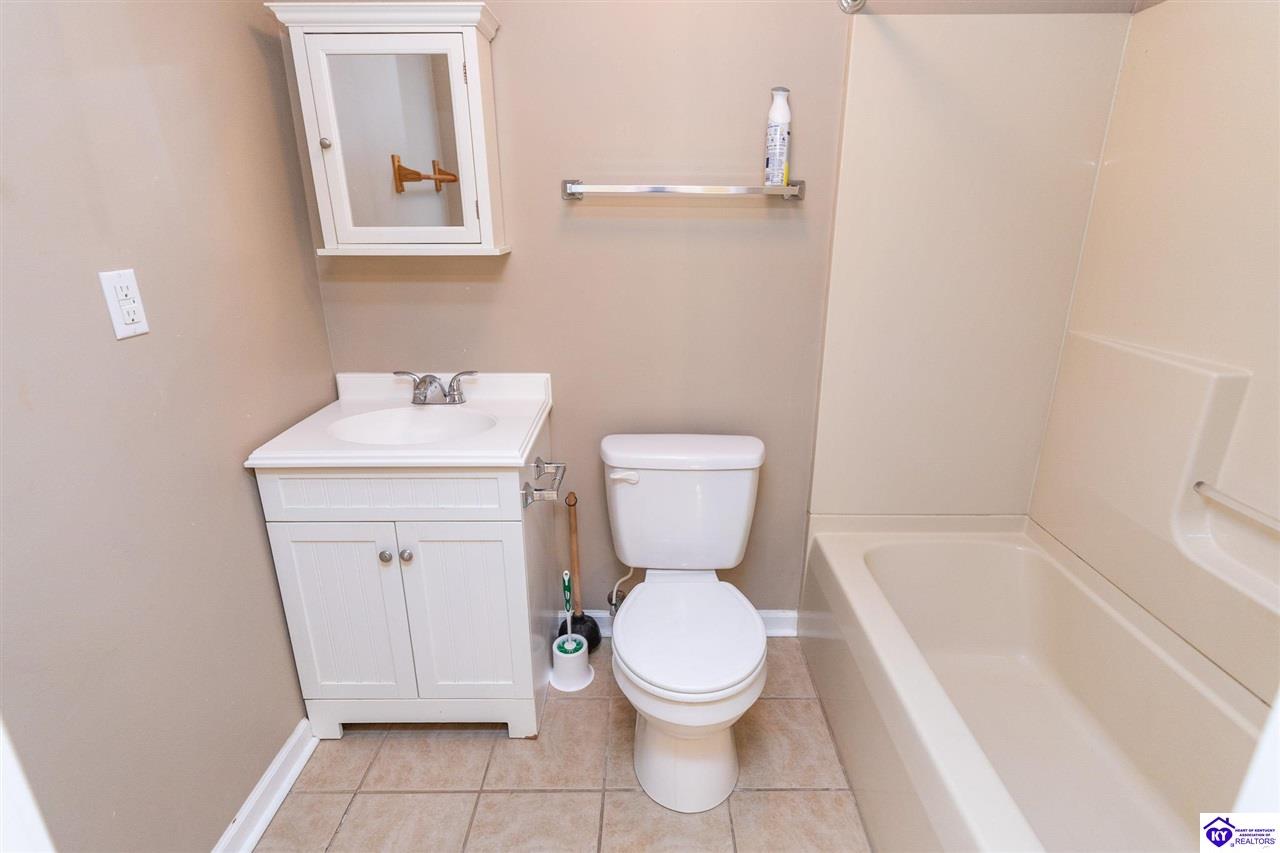 313 High Street Property Photo 61