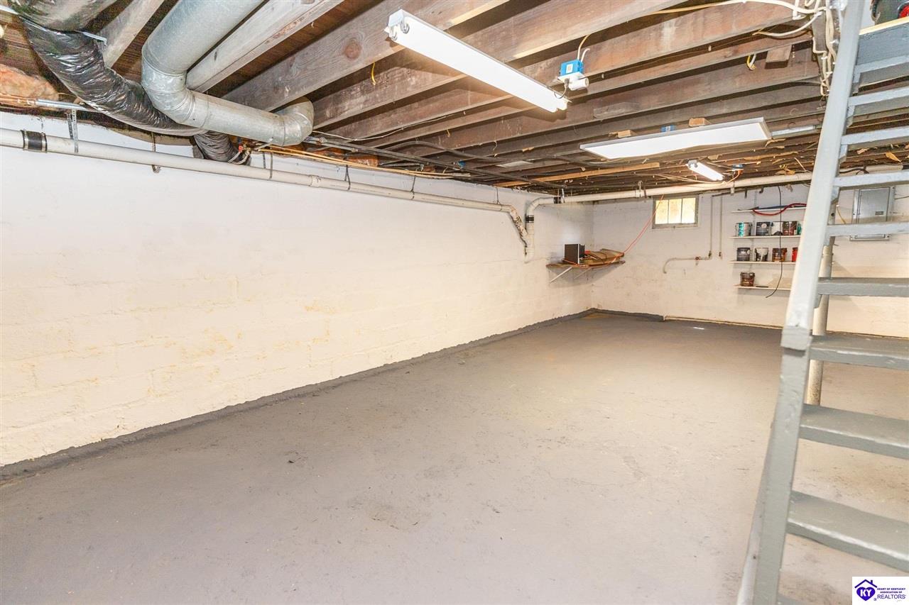 313 High Street Property Photo 68