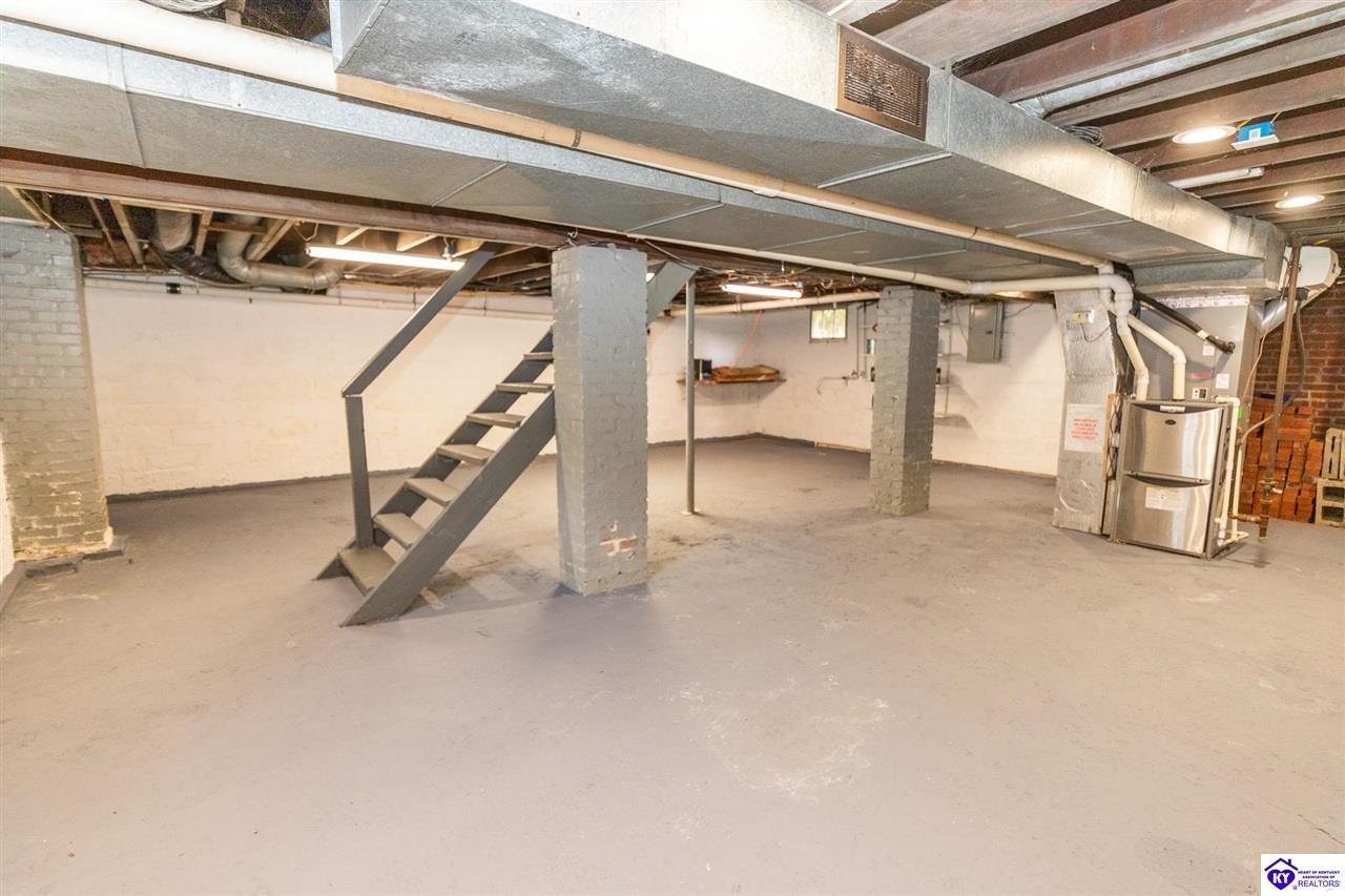 313 High Street Property Photo 70