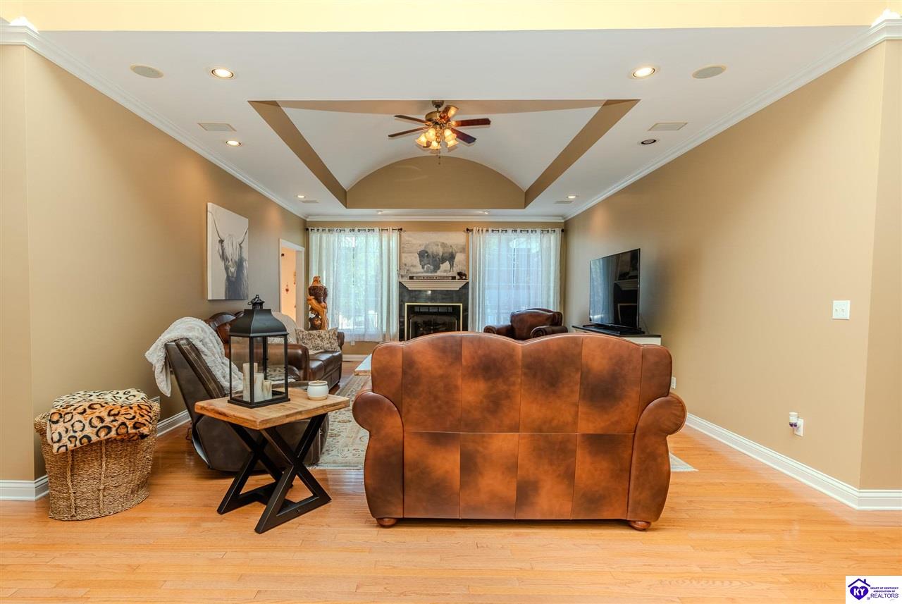 260 Villa Ray Drive Property Photo 6