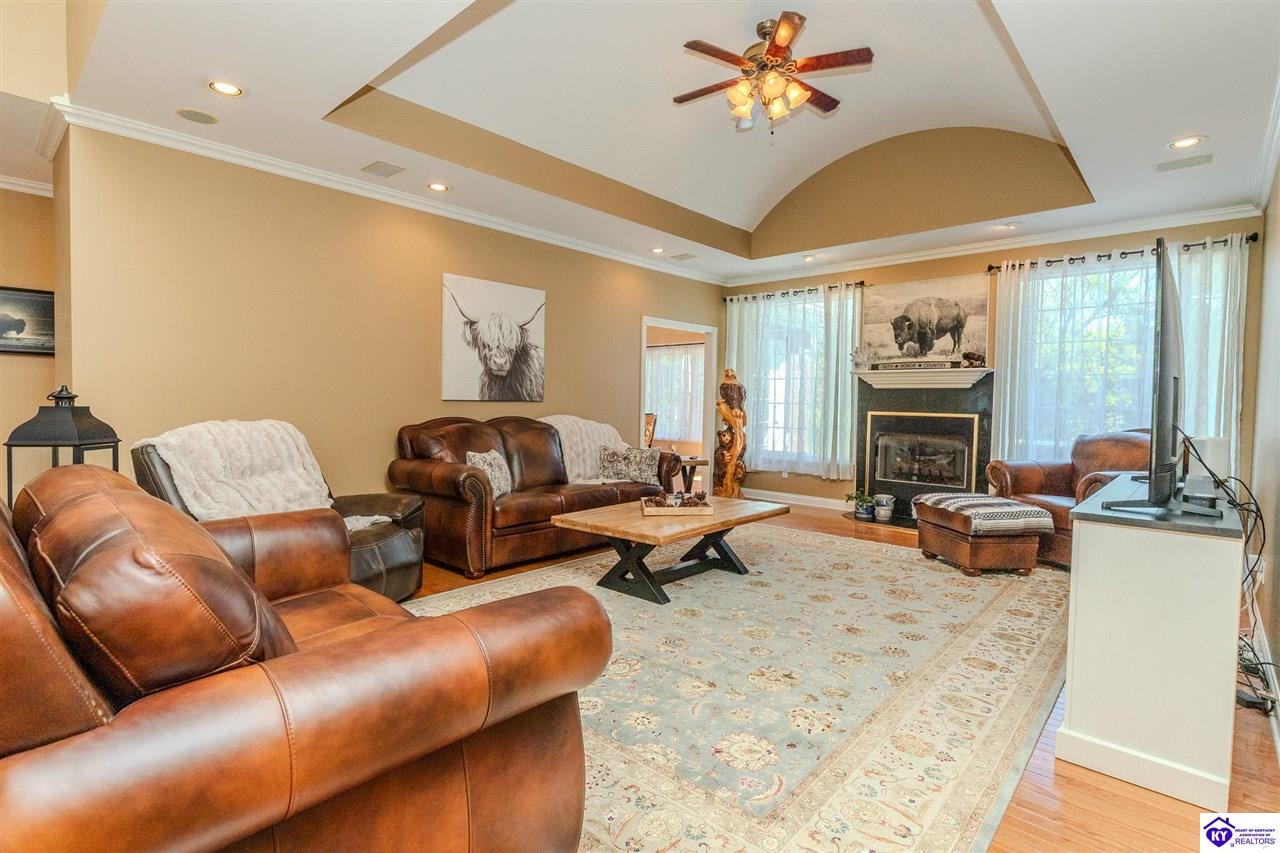 260 Villa Ray Drive Property Photo 12