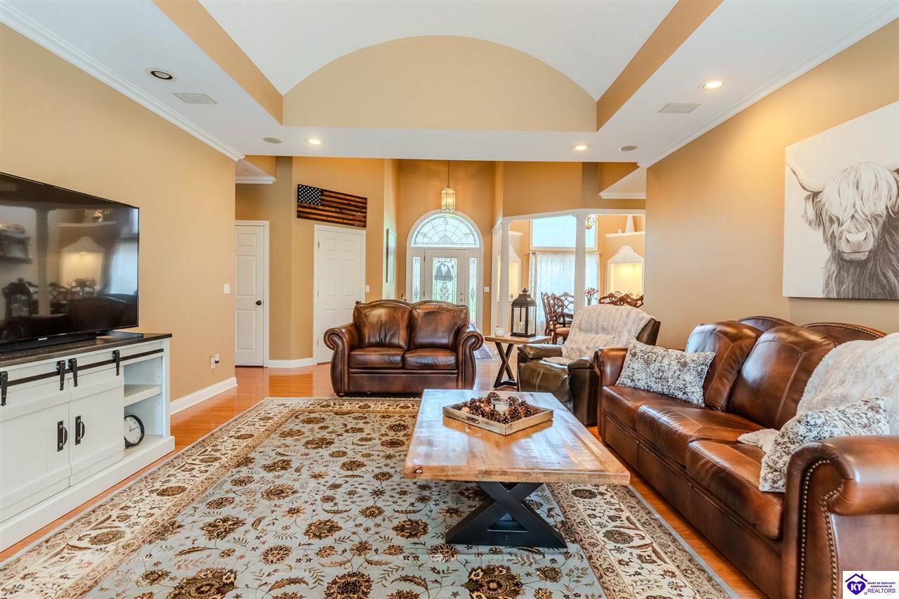 260 Villa Ray Drive Property Photo 14