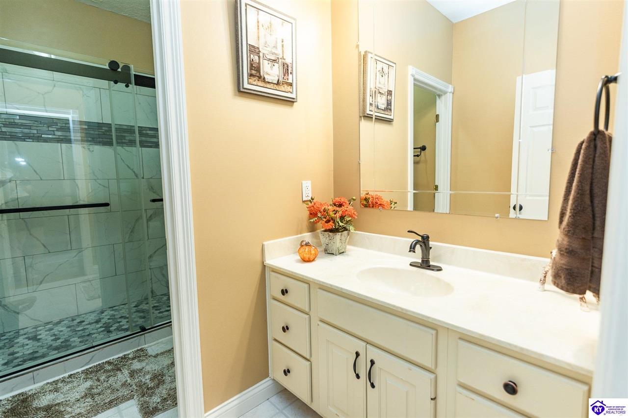 260 Villa Ray Drive Property Photo 34