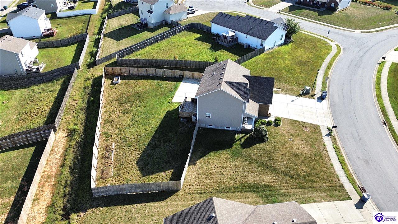 204 Emerson Drive Property Photo 7