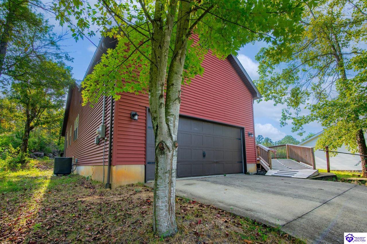 384 Schoolside Drive Property Photo 3