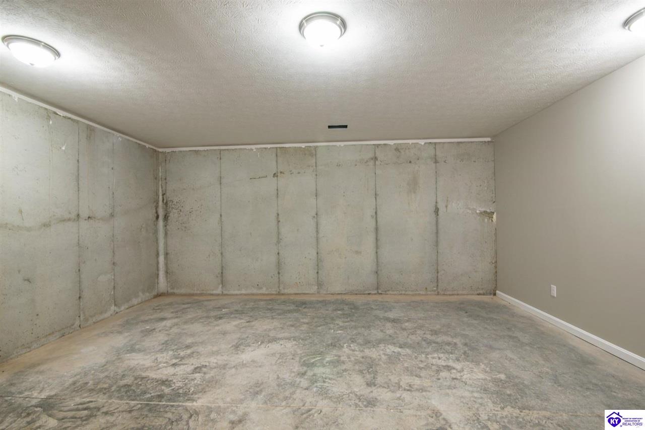 384 Schoolside Drive Property Photo 43