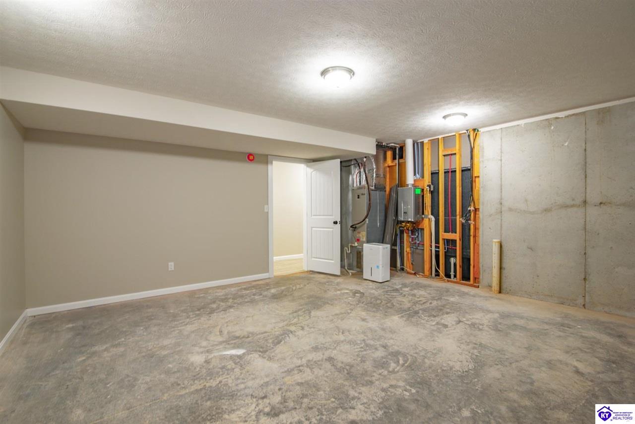 384 Schoolside Drive Property Photo 44