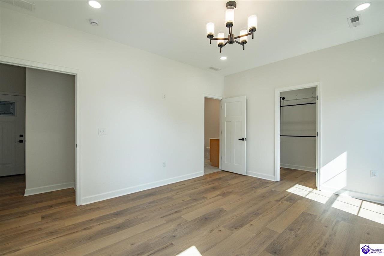 1330 Highway 401 Property Photo 24