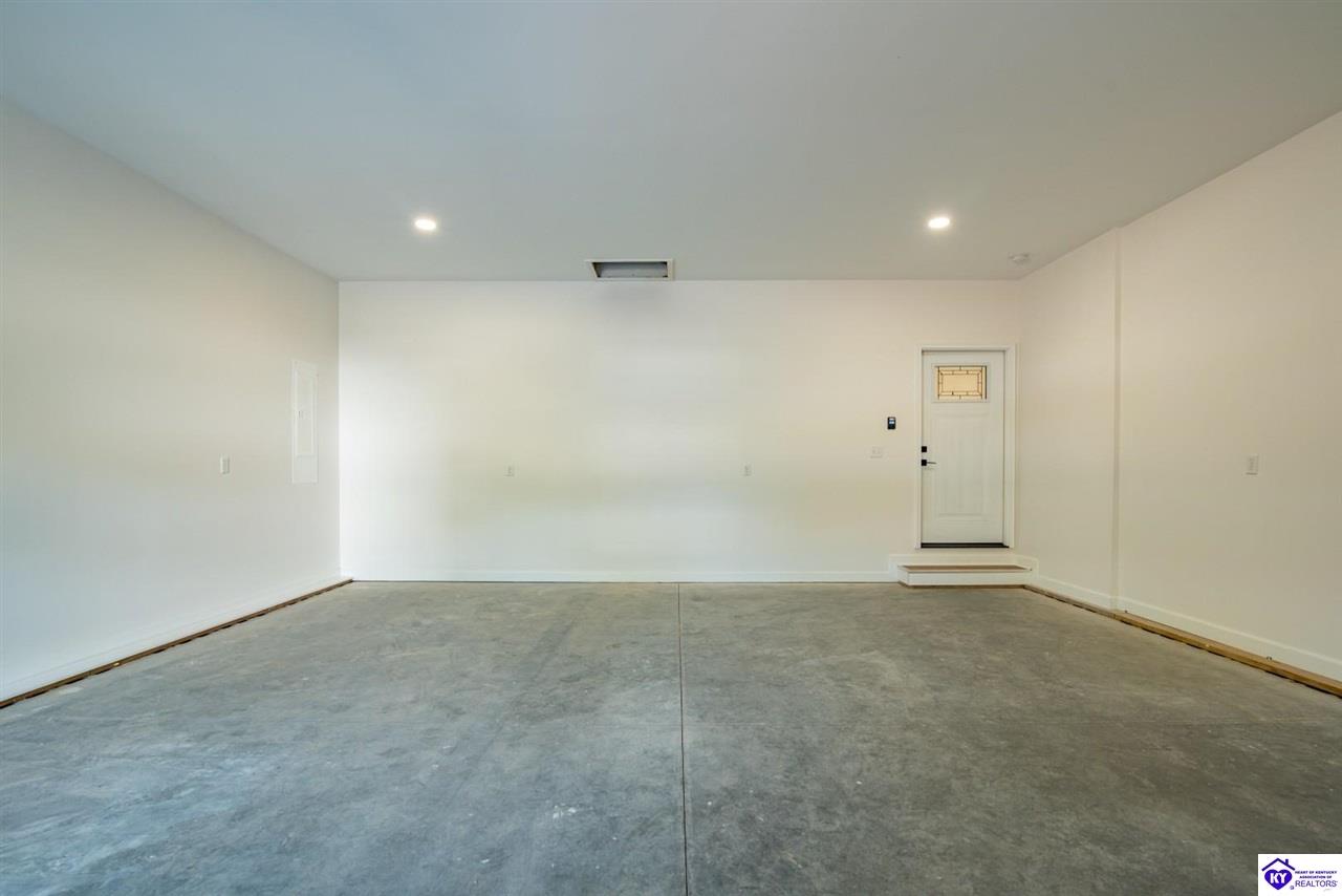 1330 Highway 401 Property Photo 48