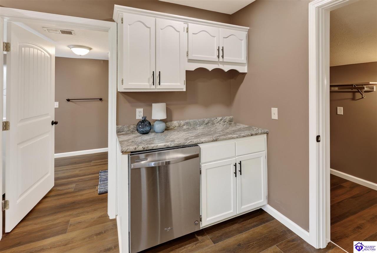 4634 Parker Grove Road Property Photo 8
