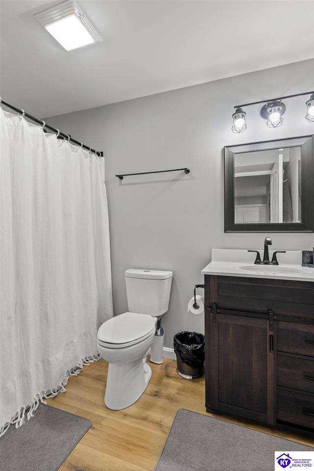 611 Lakeshore Parkway Property Photo 33