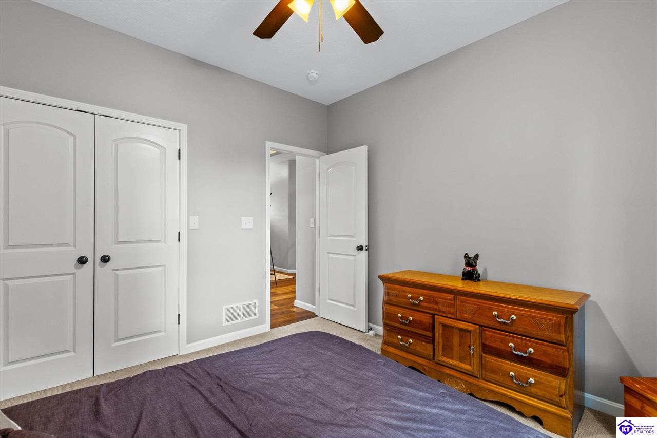611 Lakeshore Parkway Property Photo 48