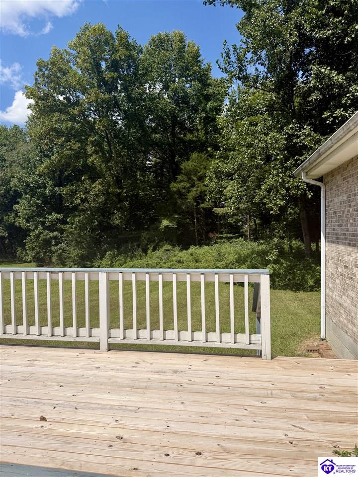 227 Collins Drive Property Photo 10