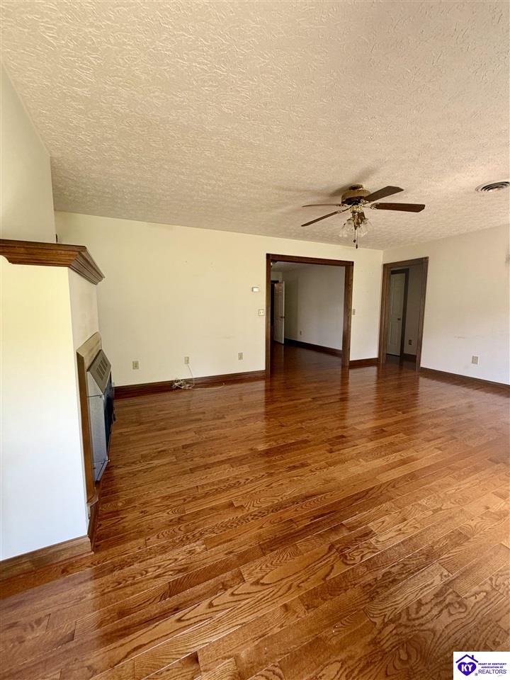 227 Collins Drive Property Photo 18