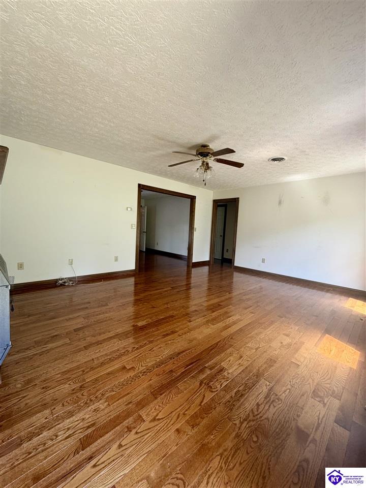 227 Collins Drive Property Photo 19