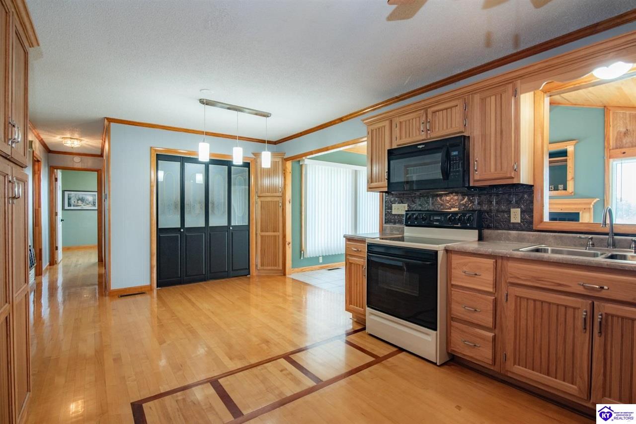 4433 St Paul Road Property Photo 39
