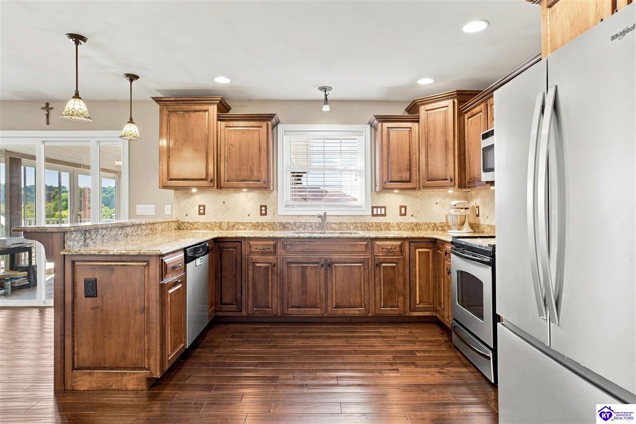 116 Affirmed Court Property Photo 16
