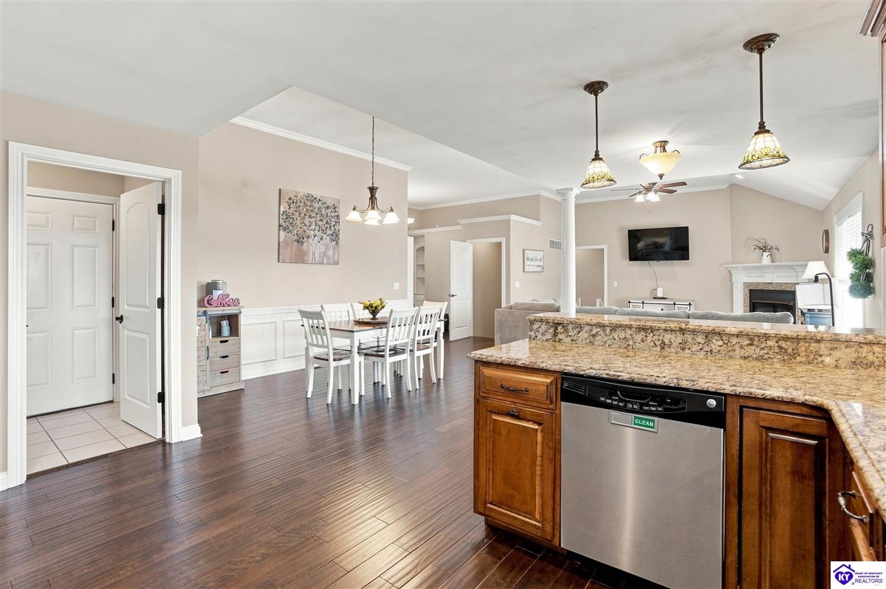 116 Affirmed Court Property Photo 19