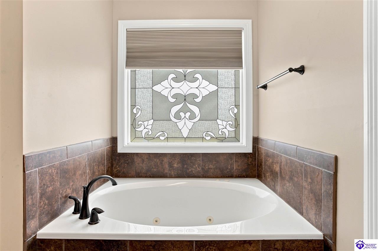 116 Affirmed Court Property Photo 27